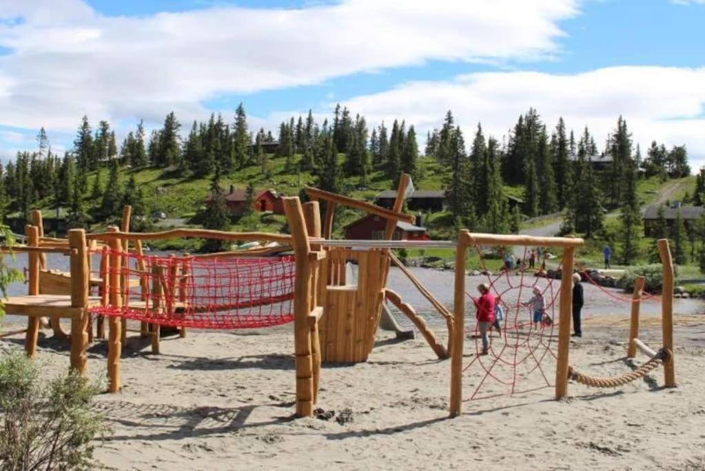 Leilighet Med Panoramautsikt Sjusjoen Innendors Parkering ภายนอก รูปภาพ