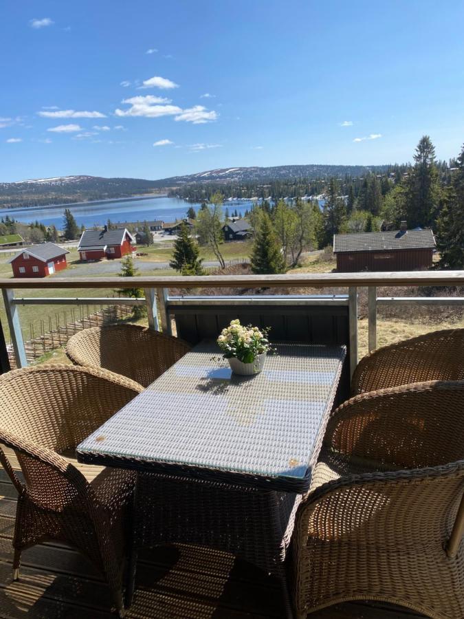 Leilighet Med Panoramautsikt Sjusjoen Innendors Parkering ภายนอก รูปภาพ